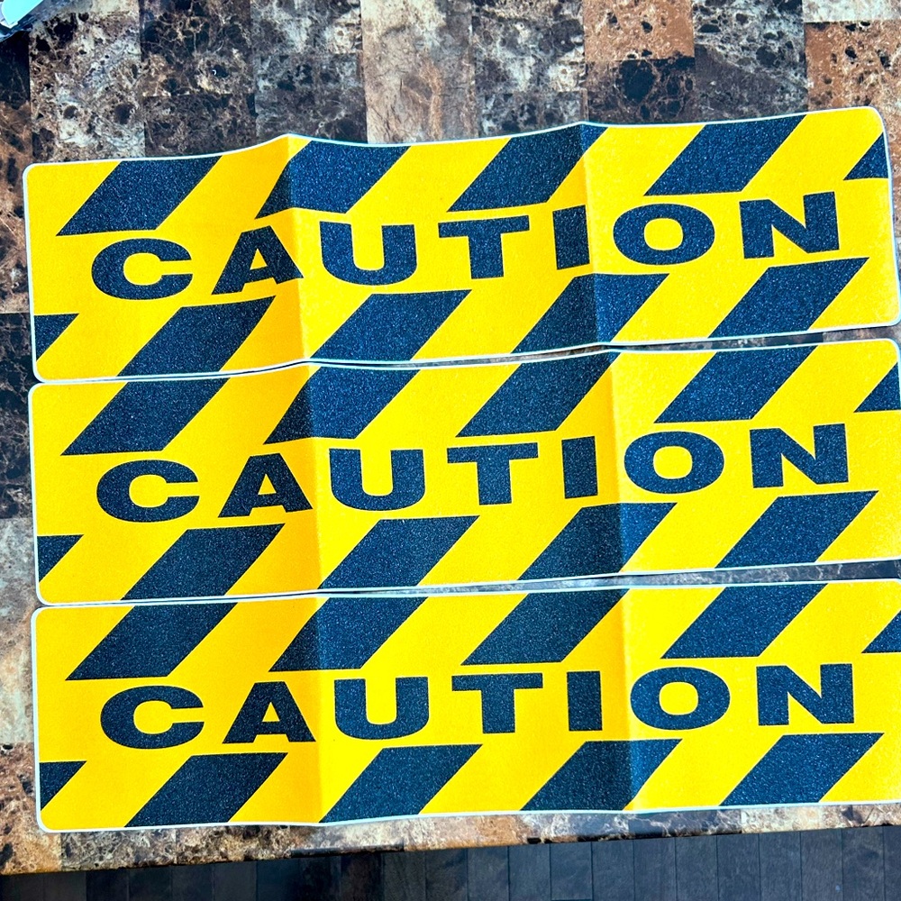 3 piece Caution anti-slip stickers